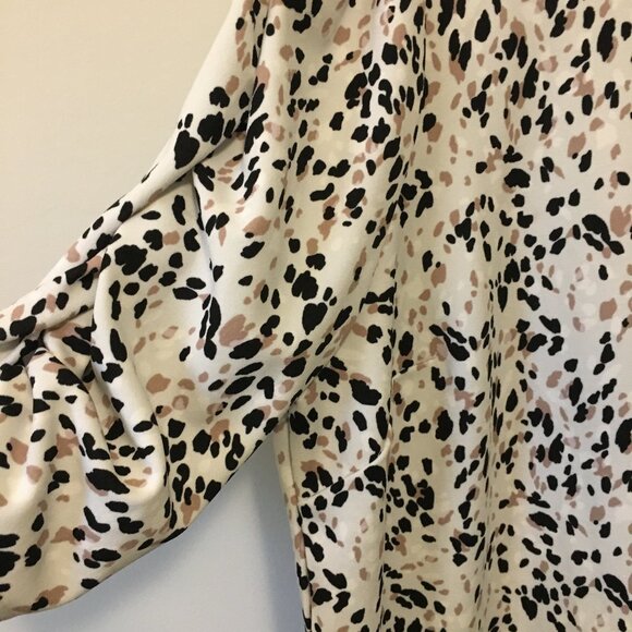 MELLODAY Cheetah Print Ruched Half Sleeve Top - 2X - Picture 7 of 15